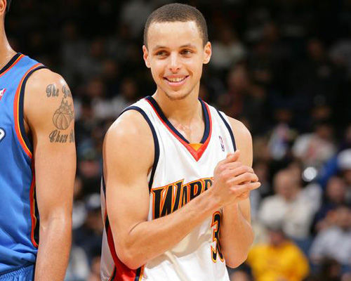 世体：巴萨对德容续约持谨慎态度，聚焦赛季末表现与冠军争夺