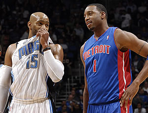 詹姆斯输球第二天奇葩操作引热议