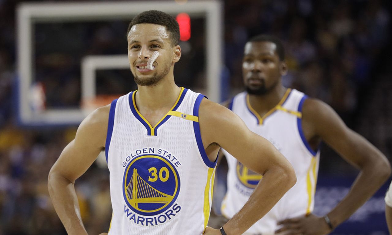 继续低迷13中4，火箭4号位打没信心 卡佩拉跌出轮换 交易太阳赚了