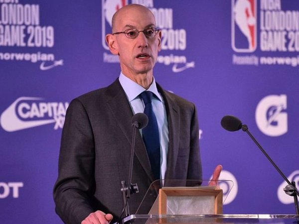 WTT总决赛 孙颖莎伤退蒯曼晋级总决赛女单决赛