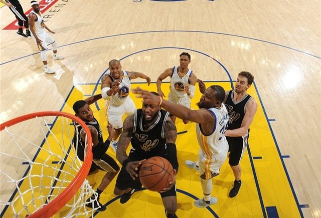 一带一路电影《共同命运》曝光海报 展现国际视野