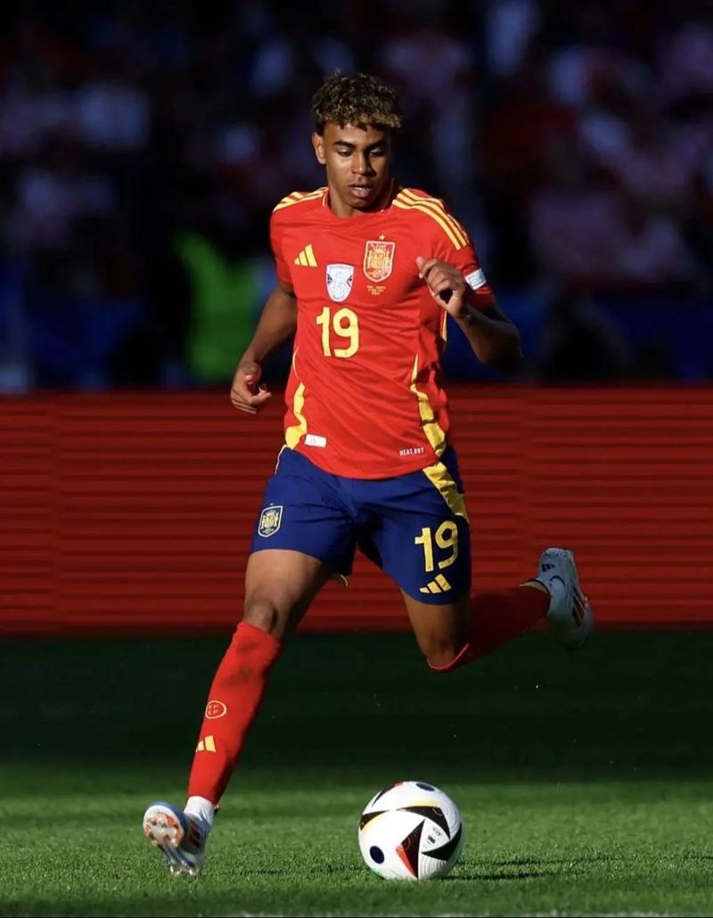 欧国联-法国2-0克罗地亚：次回合翻盘，还得指望登贝莱