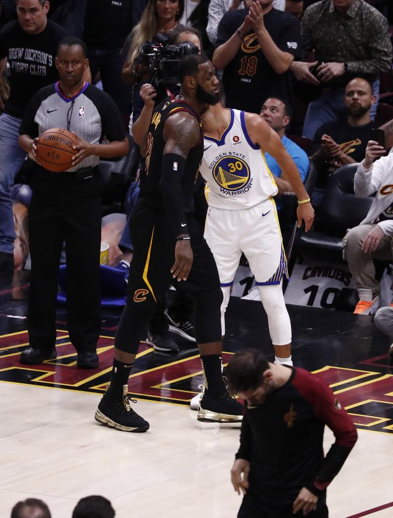 罗齐尔曾请网红看自己打球 皮二爷已关注！