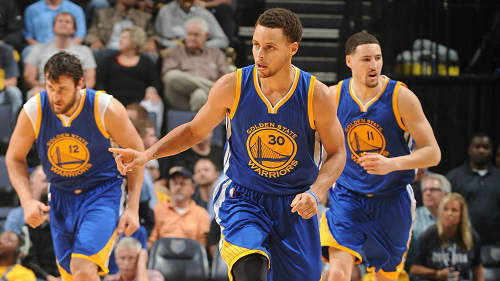 巴萨对阵贝蒂斯大名单：德容、费尔明回归，奥尔莫缺阵