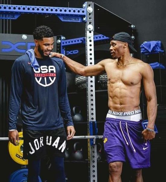 若单一转会窗签下两位转会费上亿欧的球员，利物浦将创历史