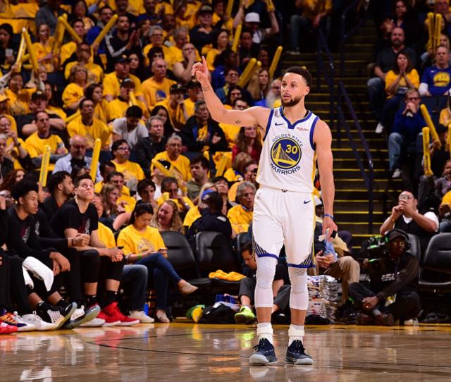 《博德之门3》拿下Steam爱的付出奖 但有些粉丝认为它不配